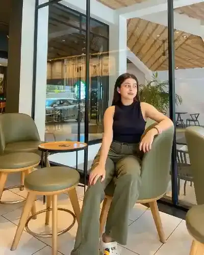 Escort Service Mon